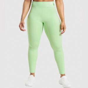 Gymshark women’s Sport Leggings in Bali Green. Size Small